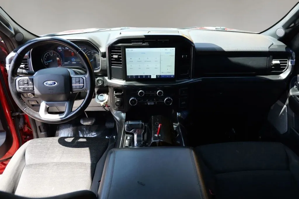 Ford F-150 photo 10