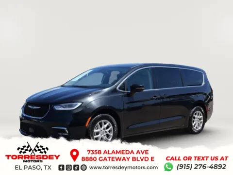 Black 2024 Chrysler Pacifica Touring L Van 4D for sale in El Paso, TX