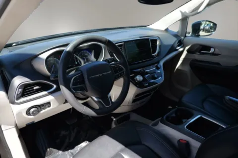 More photos of 2024 Chrysler Pacifica Touring L Van 4D at Torresdey Motors Alameda, TX