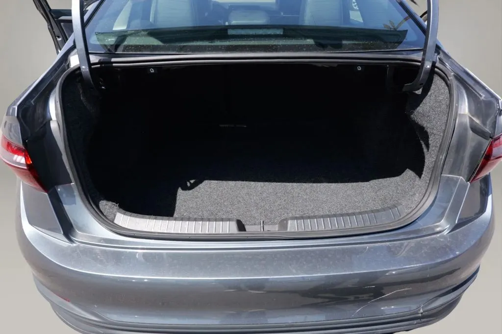 Volkswagen Jetta photo 12