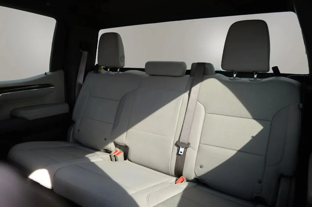 GMC Sierra photo 10