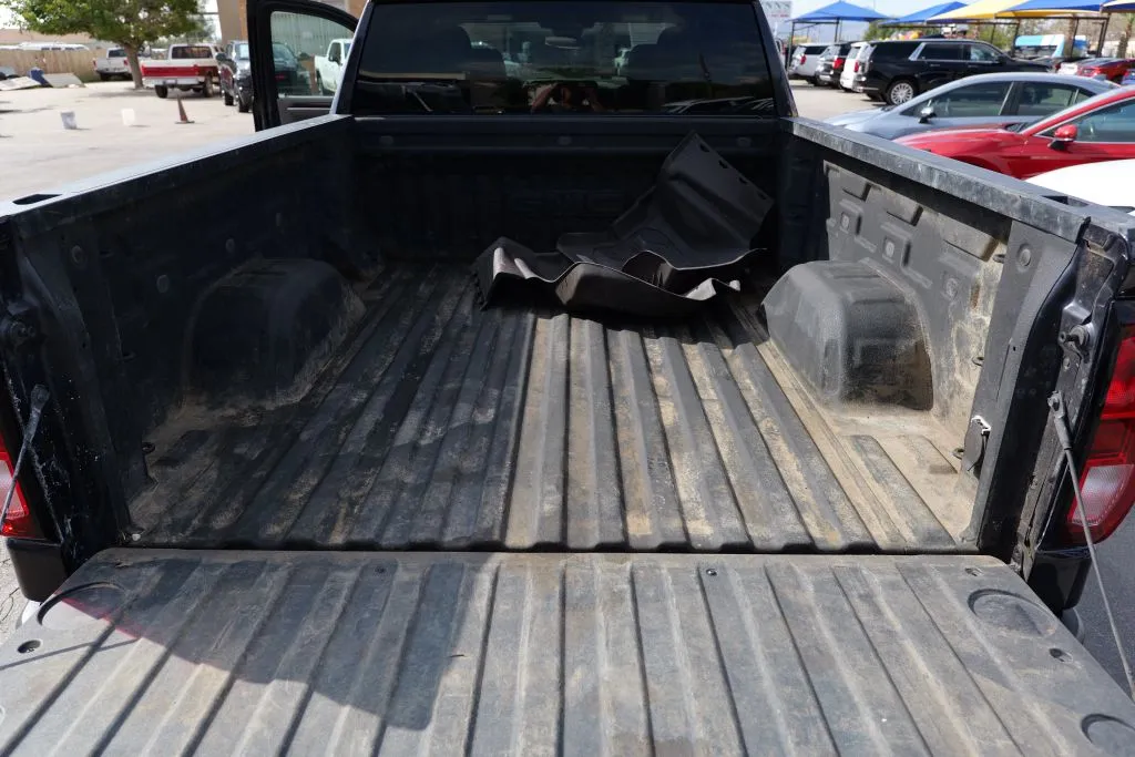 GMC Sierra photo 15
