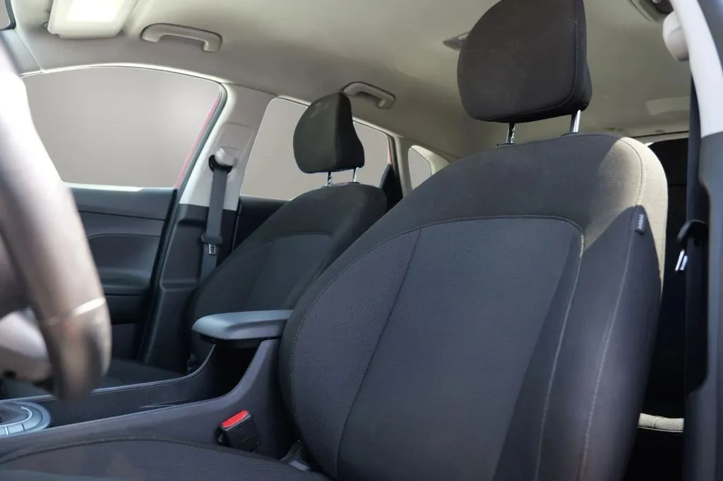 Hyundai Kona photo 8