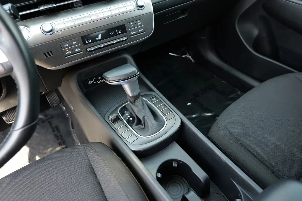 Hyundai Kona photo 11