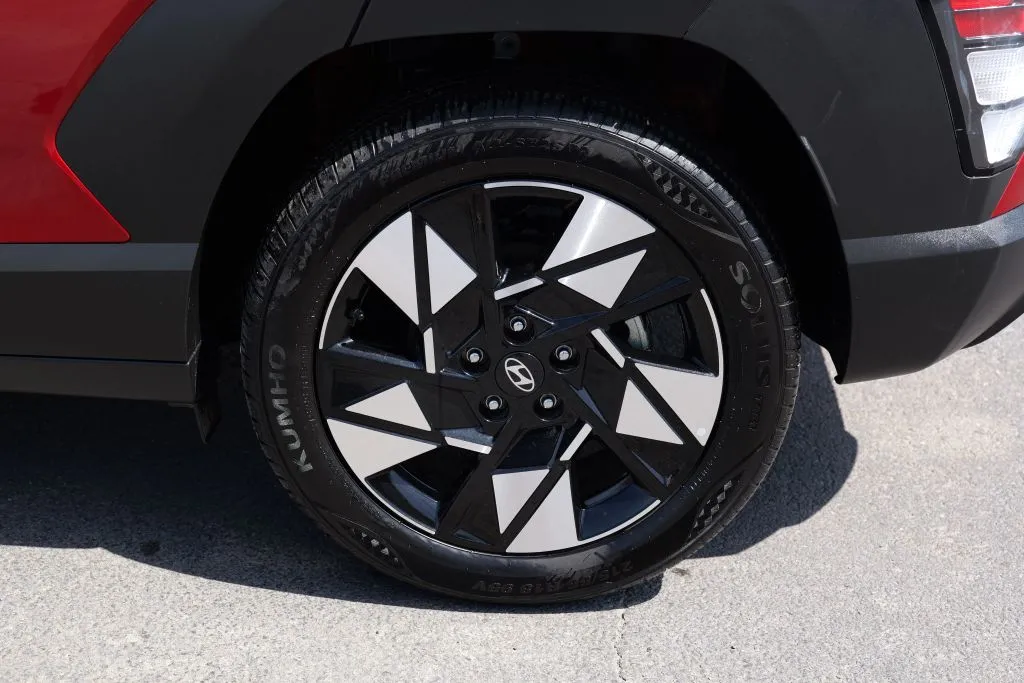 Hyundai Kona photo 12
