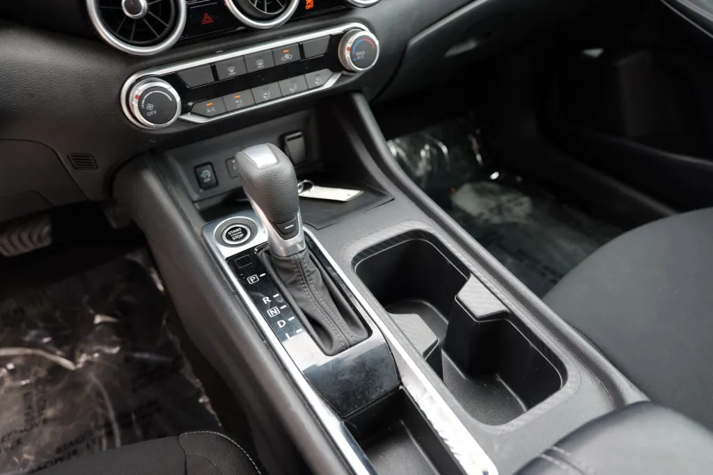 Nissan Sentra photo 12