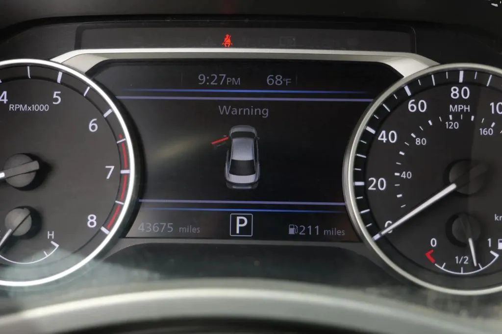 Nissan Sentra photo 7