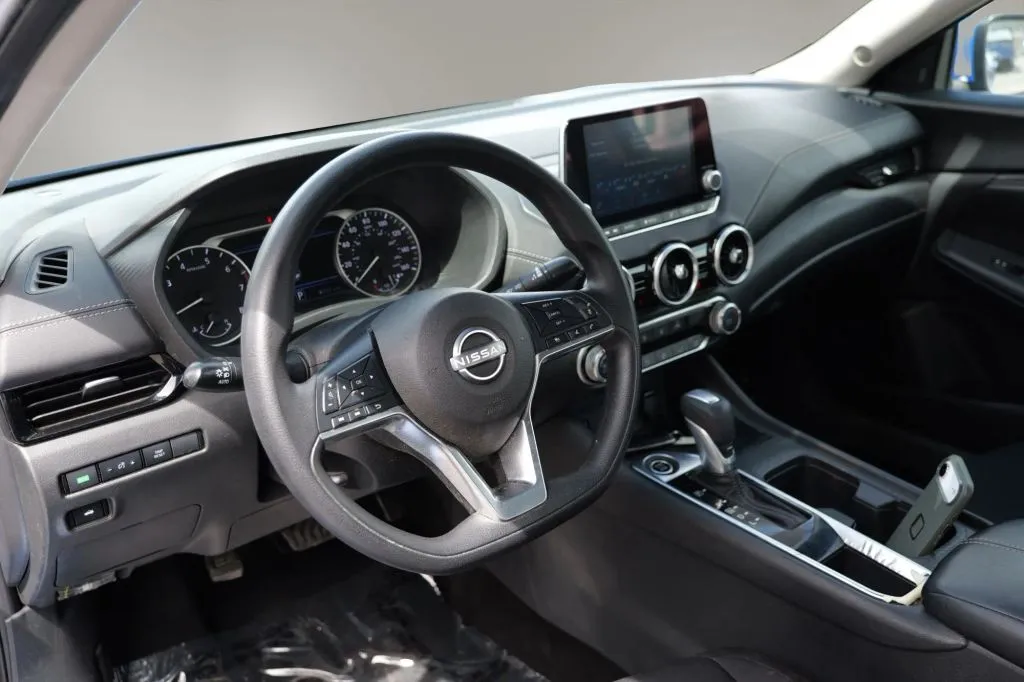 Nissan Sentra photo 5