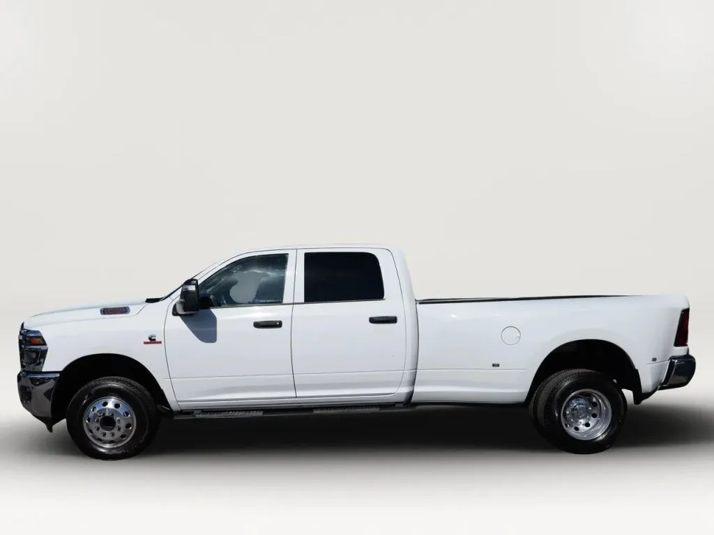 Ram 3500 photo 2