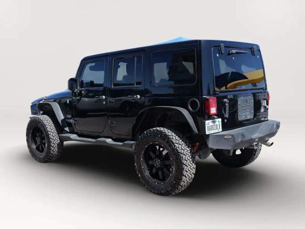Jeep Wrangler photo 3