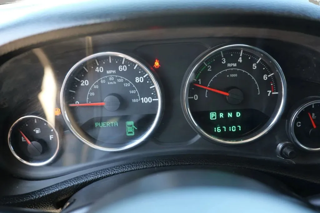 Jeep Wrangler photo 6