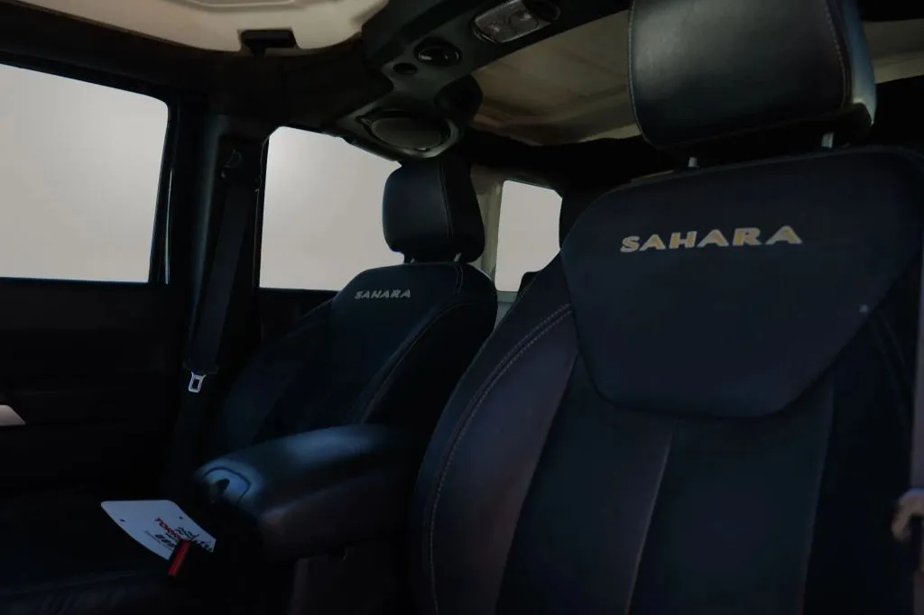 Jeep Wrangler photo 8