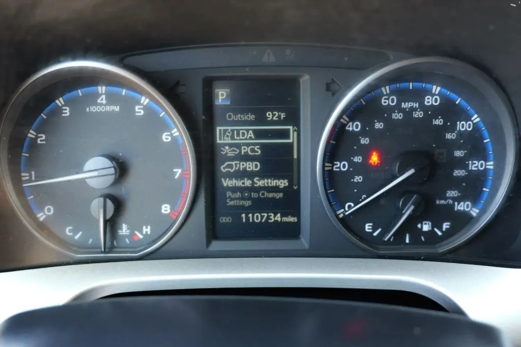 Toyota RAV4 photo 6