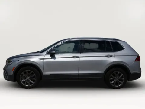 Photos of 2022 Volkswagen Tiguan SE 4MOTION Sport Utility 4D for sale in El Paso, TX at Torresdey Motors Alameda