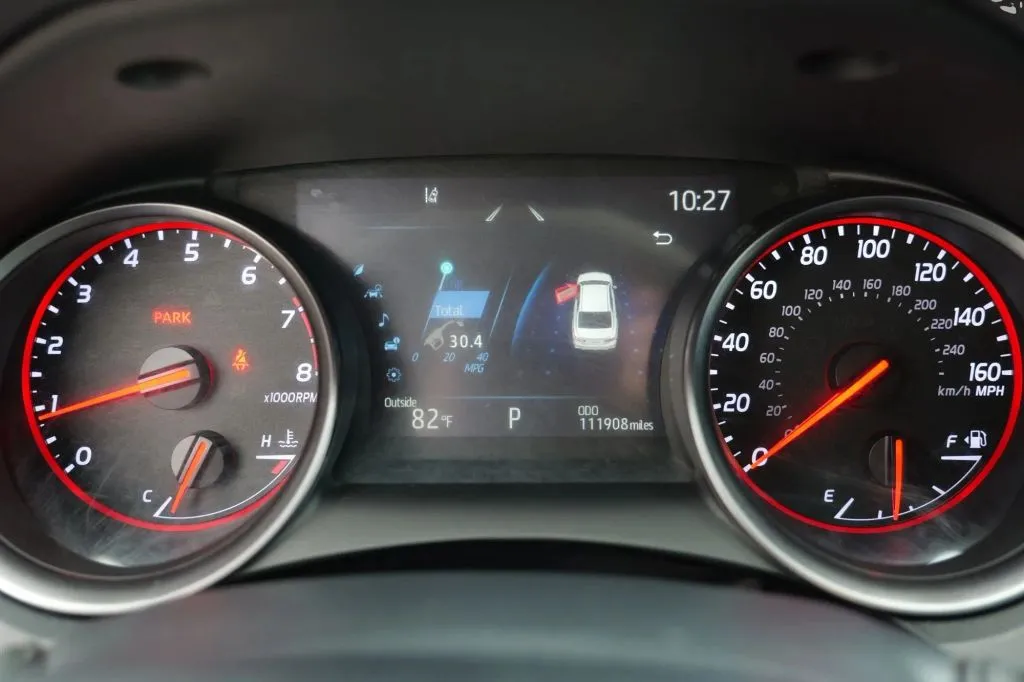 Toyota Camry photo 6