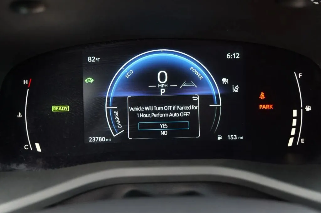 Toyota Camry photo 6