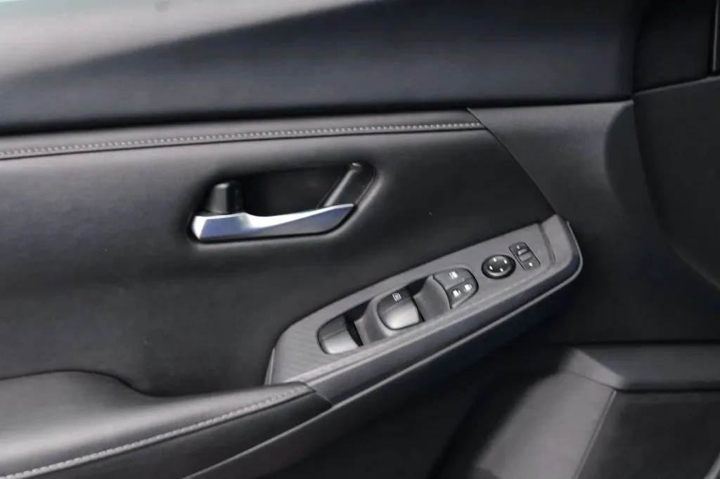 Nissan Sentra photo 7