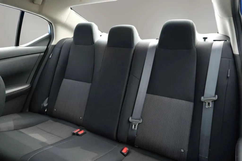 Nissan Sentra photo 9