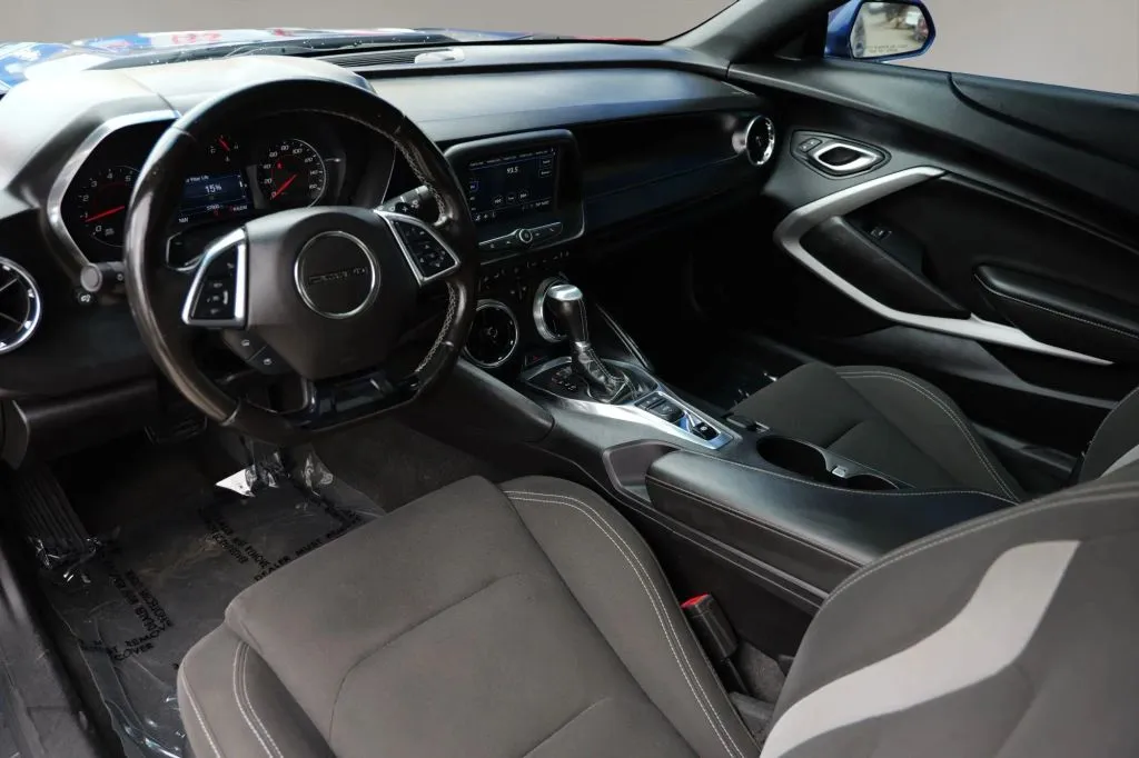 Chevrolet Camaro photo 4
