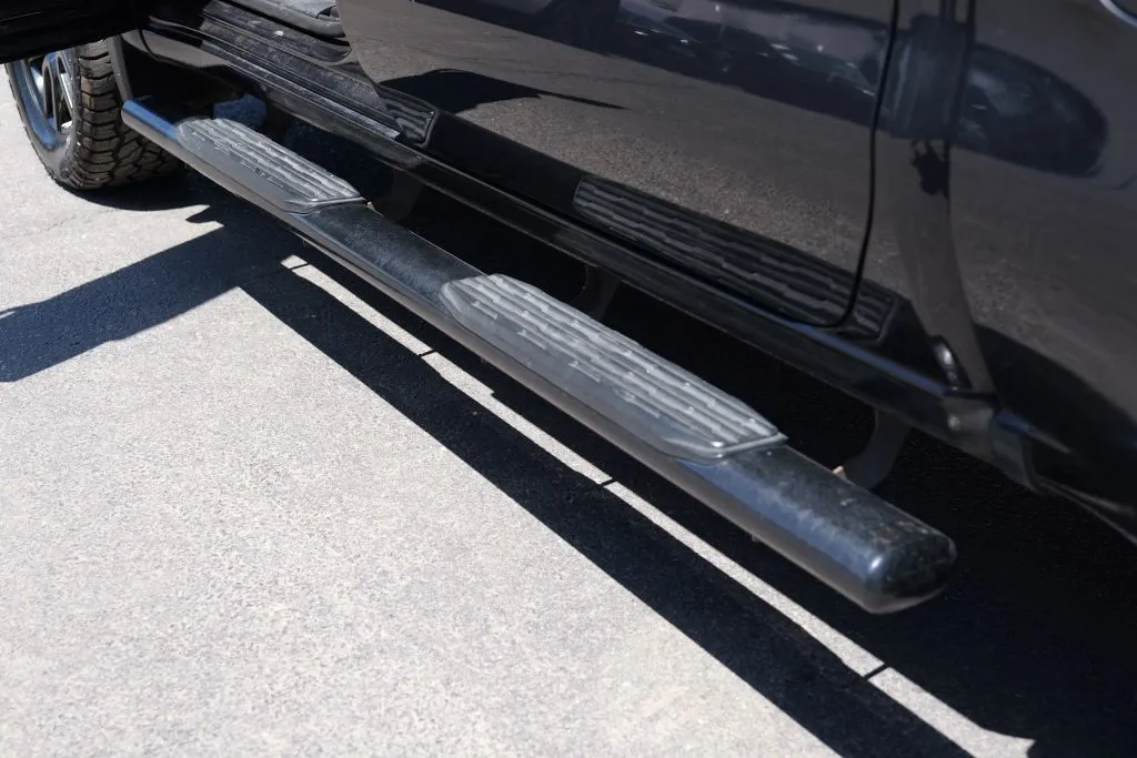 GMC Sierra photo 11