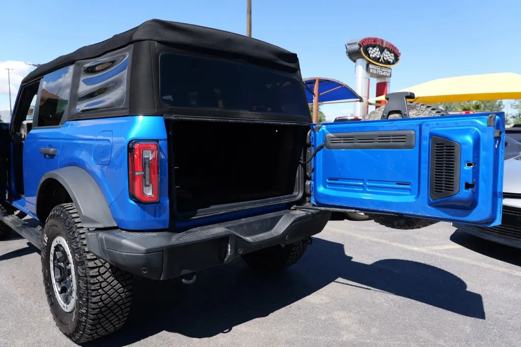 Ford Bronco photo 12