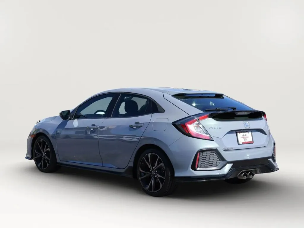 Honda Civic photo 3