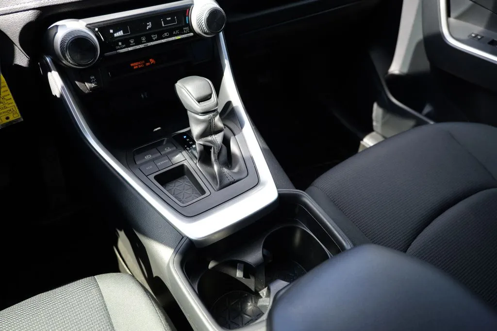 Toyota RAV4 photo 11