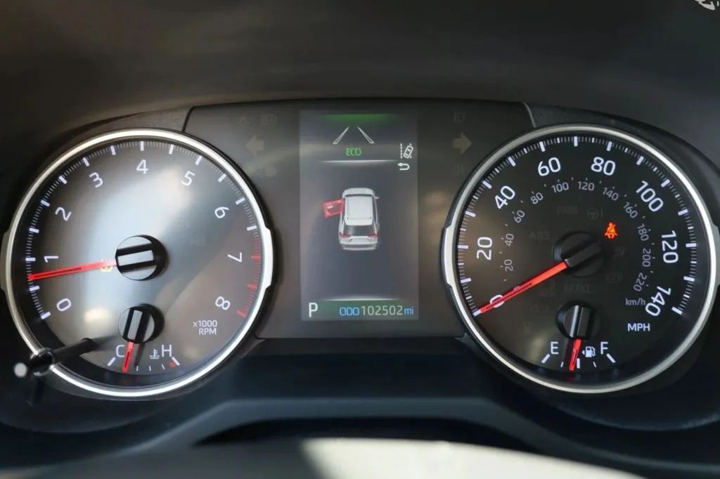 Toyota RAV4 photo 6