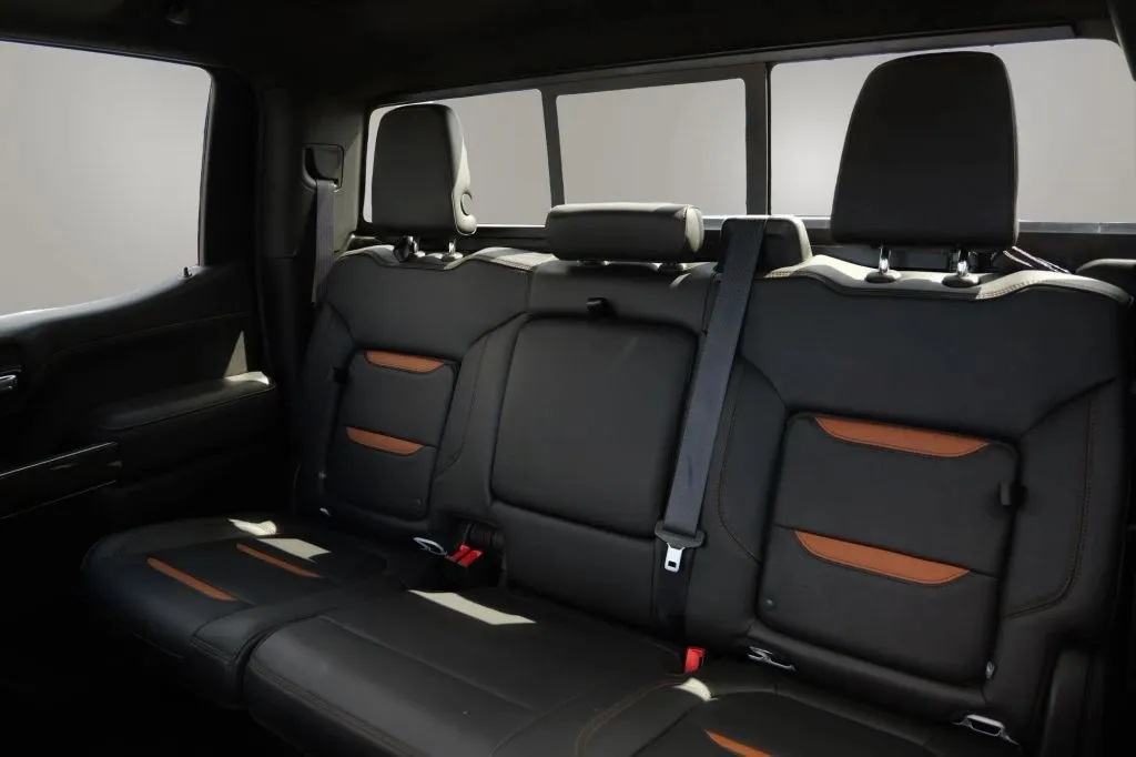GMC Sierra photo 9
