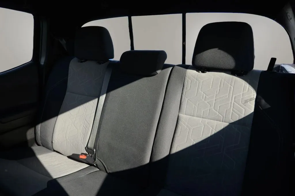 Toyota Tacoma photo 8