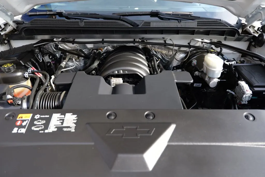 Chevrolet Silverado photo 14