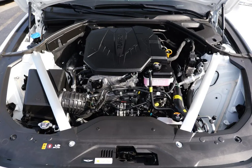 Genesis G70 photo 11