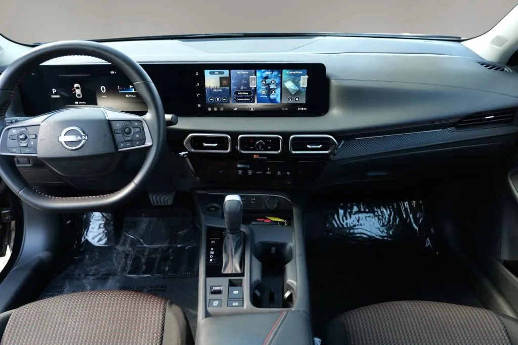 Nissan Sentra photo 9