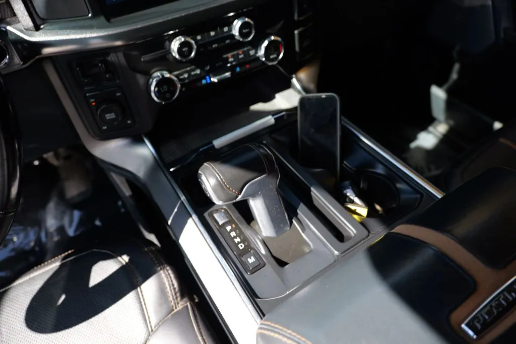 Ford F-150 photo 12