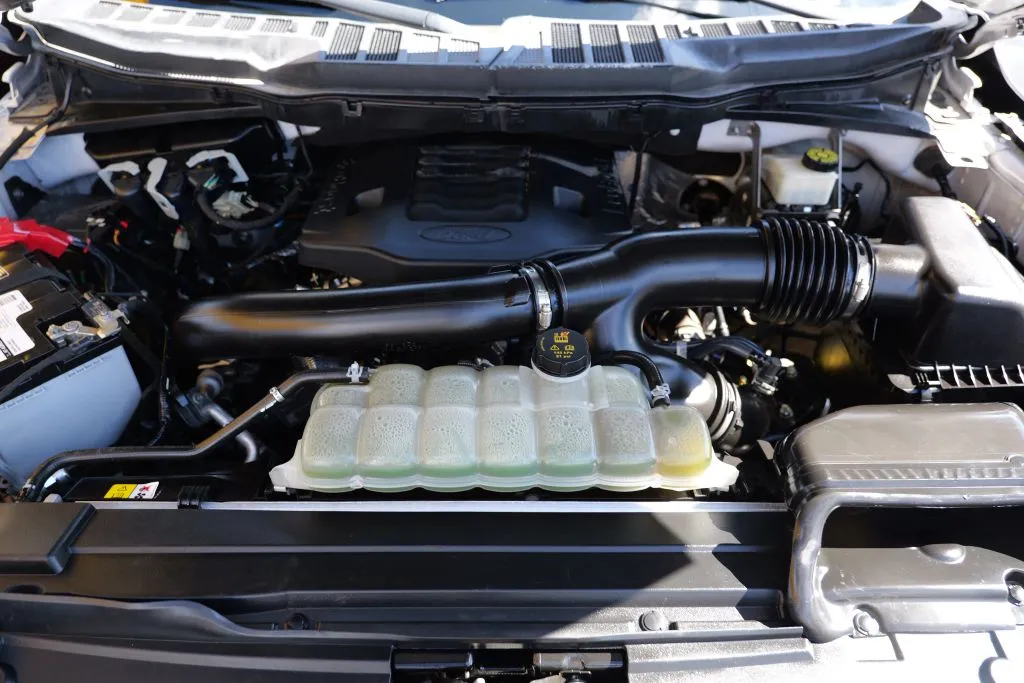 Ford F-150 photo 16