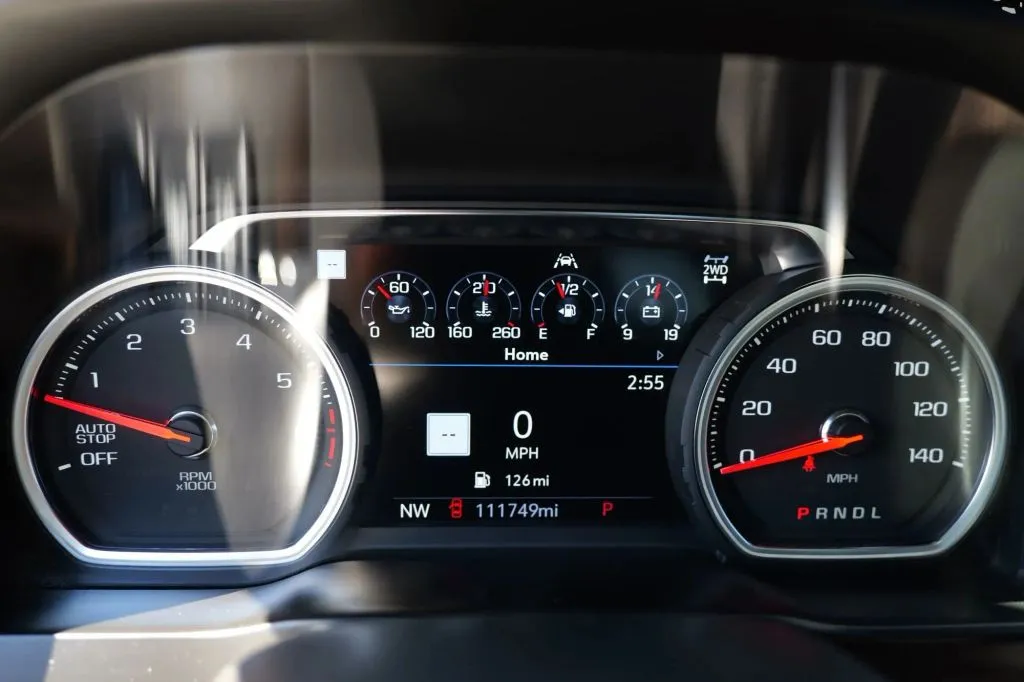 Chevrolet Silverado photo 6
