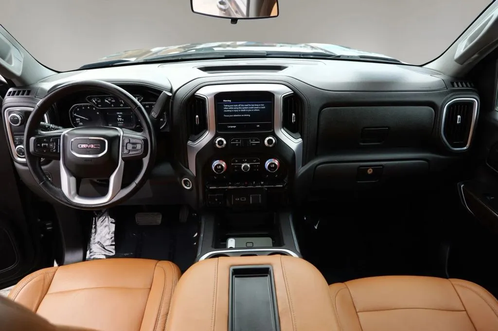 GMC Sierra photo 11