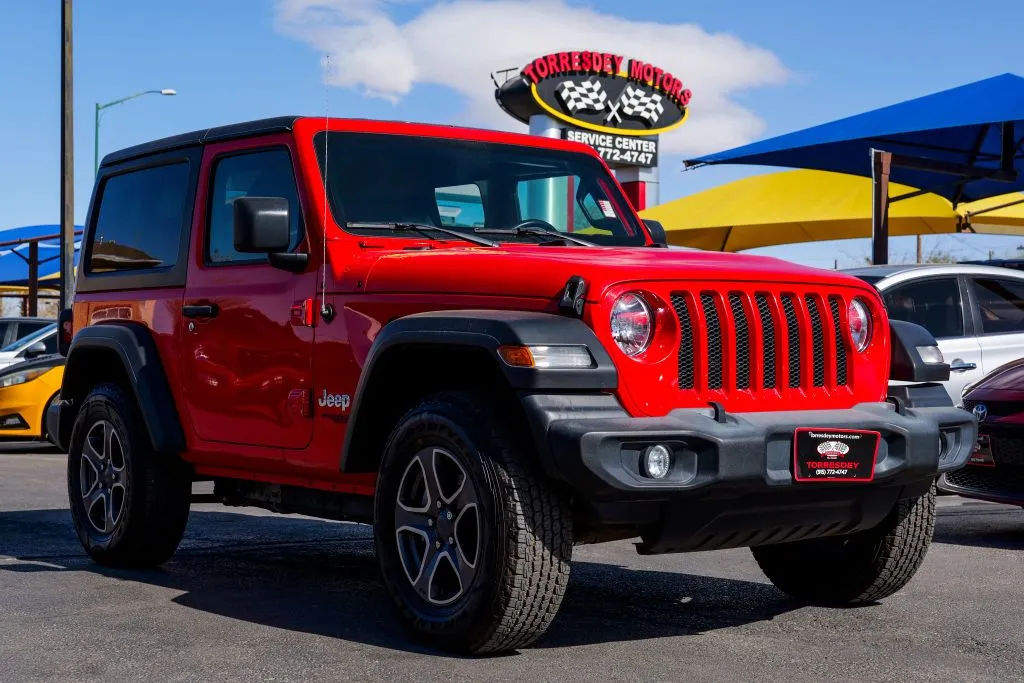 2019 Jeep Wrangler Sport's photo