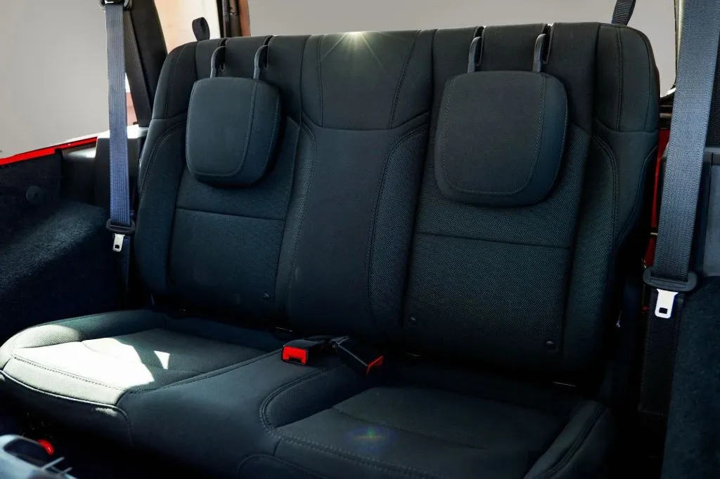 Jeep Wrangler photo 9