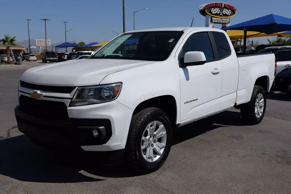 White 2022 Chevrolet Colorado Extended Cab LT Pickup 4D 6 ft for sale in El Paso, TX
