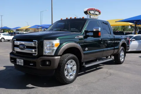 Green 2015 Ford F250 Super Duty Crew Cab King Ranch Pickup 4D 6 3/4 ft for sale in El Paso, TX