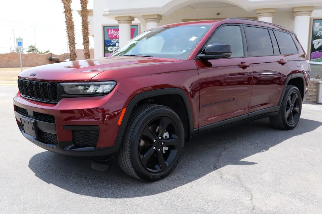 Red 2022 Jeep Grand Cherokee L Altitude Sport Utility 4D for sale in El Paso, TX