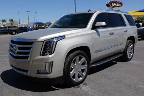 Silver 2015 Cadillac Escalade Luxury Sport Utility 4D for sale in El Paso, TX