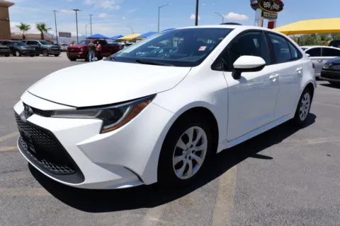 White 2022 Toyota Corolla LE Sedan 4D for sale in El Paso, TX