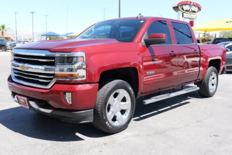 Red 2017 Chevrolet Silverado 1500 Crew Cab Z71 LT Pickup 4D 5 3/4 ft for sale in El Paso, TX