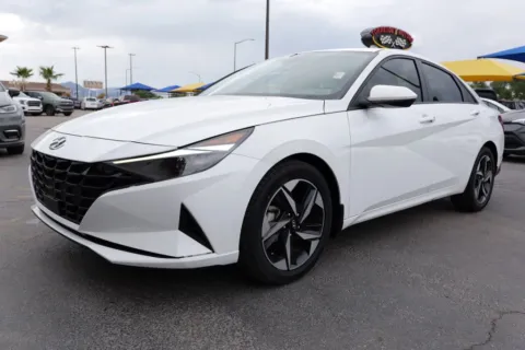 White 2023 Hyundai Elantra SEL Sedan 4D for sale in El Paso, TX