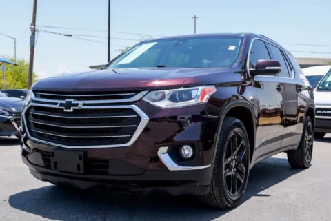 Red 2021 Chevrolet Traverse LT Sport Utility 4D for sale in El Paso, TX