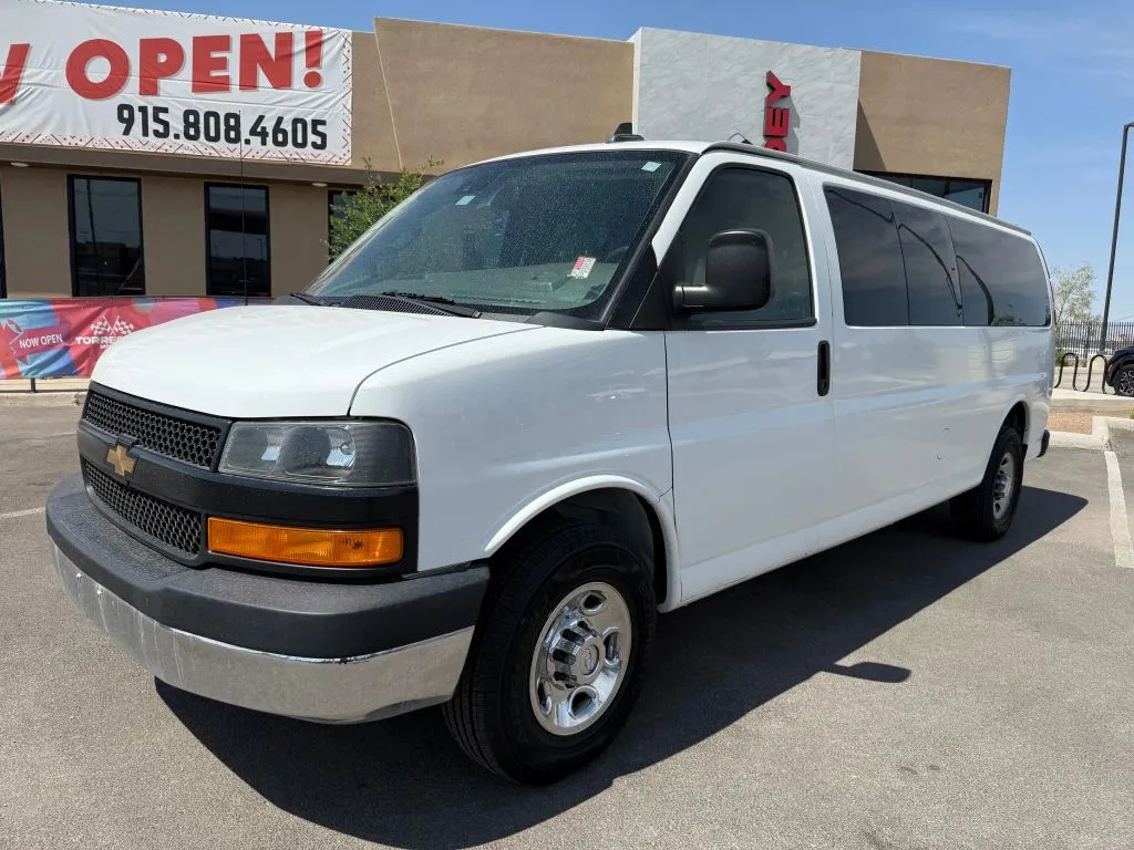 White 2019 Chevrolet Express 3500 Passenger LT Extended Van 3D for sale in El Paso, TX