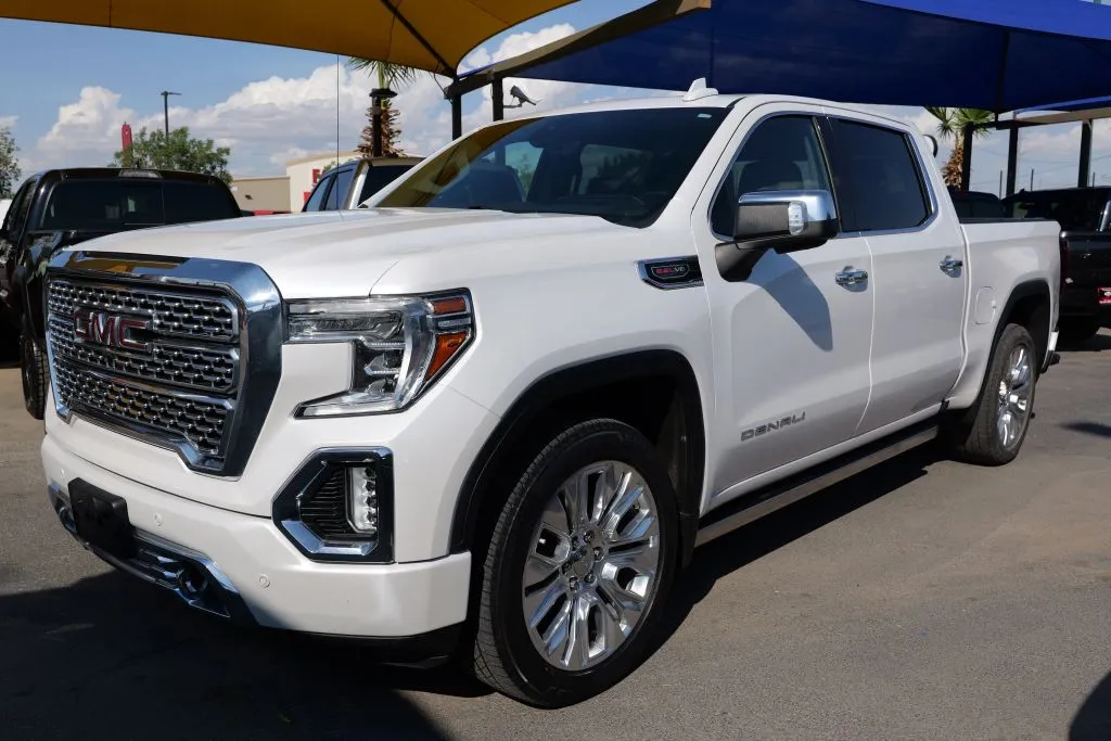 White 2020 GMC Sierra 1500 Crew Cab Denali Pickup 4D 5 3/4 ft for sale in El Paso, TX