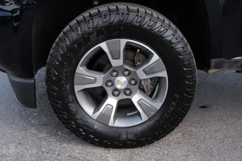 More photos of 2018 Chevrolet Colorado Extended Cab Work Truck Pickup 2D 6 ft at Torresdey Motors Alameda, TX